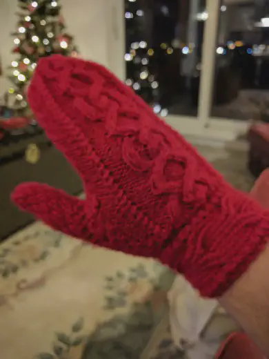 Knitted Mittens. Credit: John Urquhart Ferguson